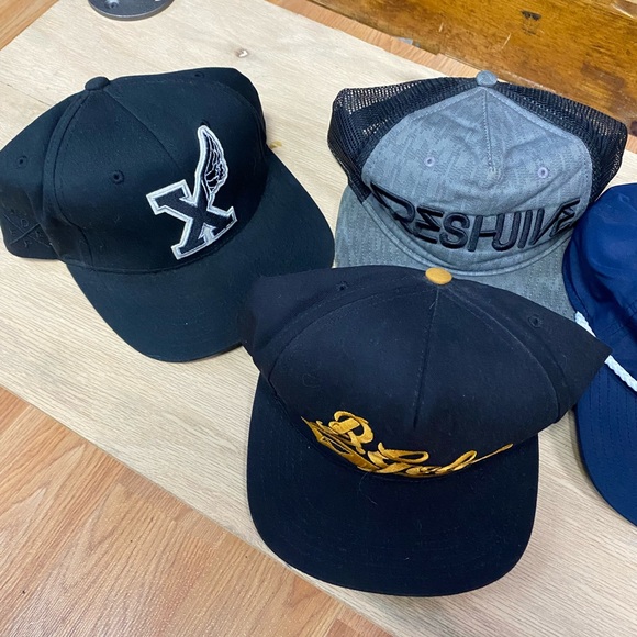 Dusty Snapbacks and Fitteds (6) - Picture 2 of 12